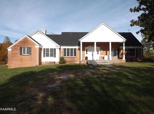 1400 King Bend Rd, Cumberland Gap, TN 37724