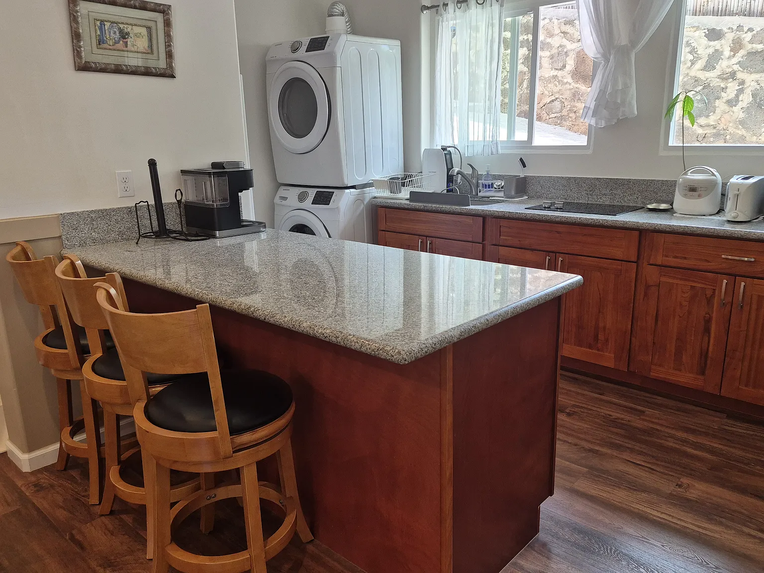 2 bed, 860 sqft, $3,500 — Photo 2