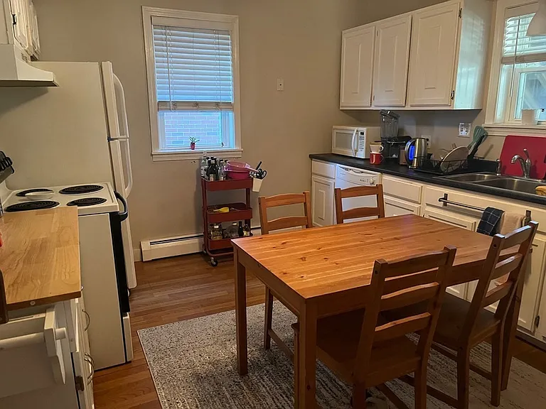 10 Rena St #1 — Photo 7