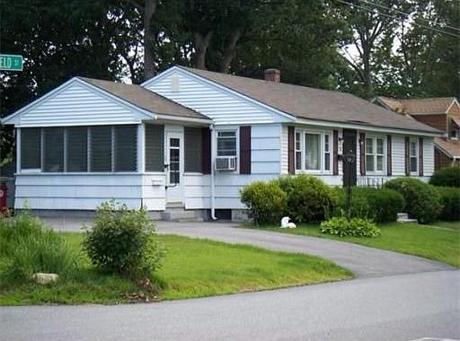 2nd image of 76 Fairfield St
