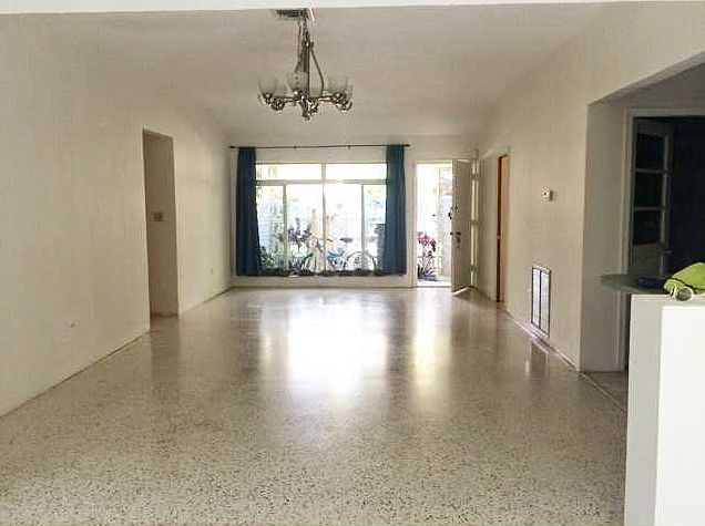 1st image of 8801 NE 9th Ct