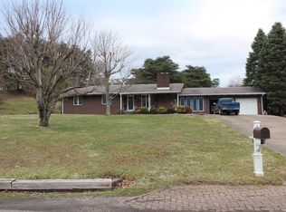 216 Bethel Church Rd, Vandergrift, PA 15690