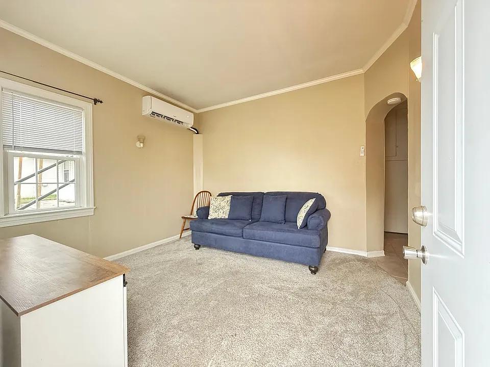 305 4th Ave
