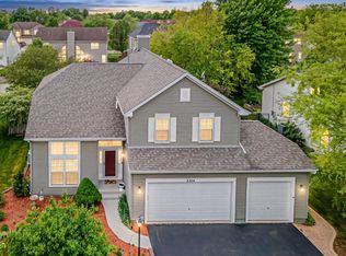 2324 Tracy Ln, Algonquin, IL 60102