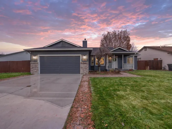 1262 E Oakridge Dr, Boise, ID 83716