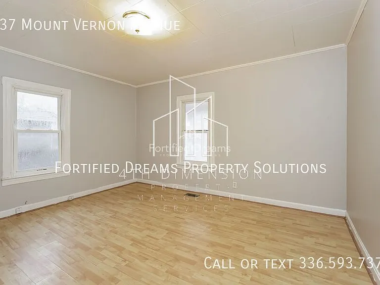637 Mount Vernon Ave — Photo 5