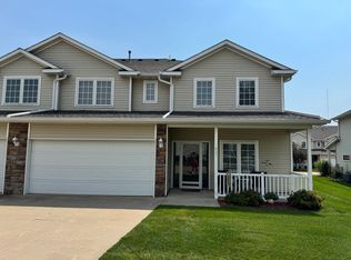 807 Red Hawk Way SE, Altoona, IA 50009
