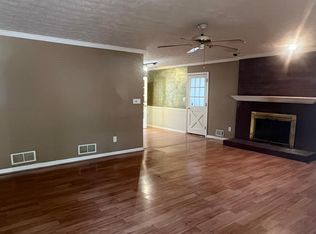 153 Hill Ln, Ellenwood, GA