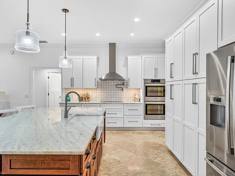 2160 Sanford Ct — Photo 13