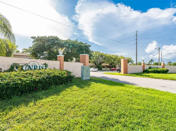 400 NE 18th Ave APT 208, Homestead, FL 33033