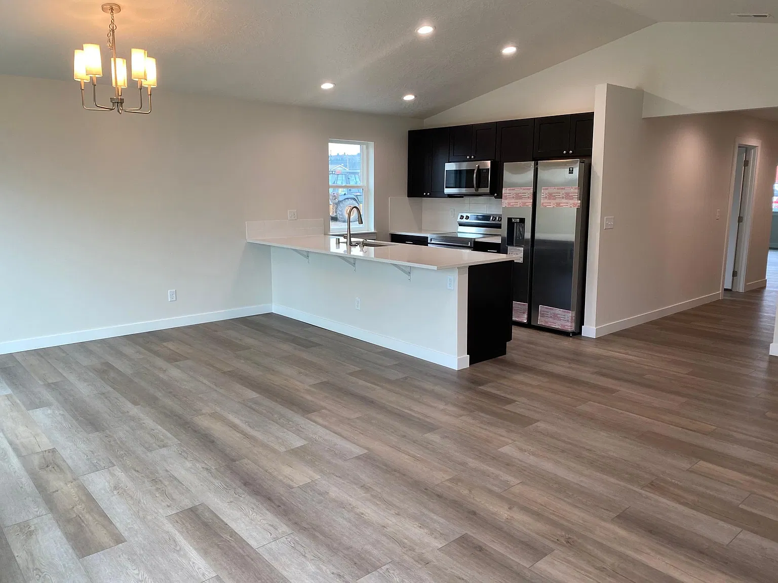3 bed, 1486 sqft, $2,195 — Photo 3