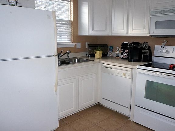4th image of 38183 Beachwood Ct #I54