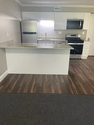 879 Bernon St #211 — Photo 1