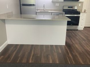 879 Bernon St APT 211, Woonsocket, RI 02895