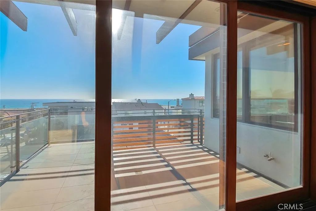 4 bed, 2220 sqft, $20,000 — Photo 4