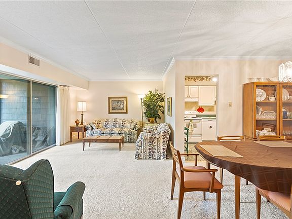 4th image of 2120 Greentree Rd APT 408E