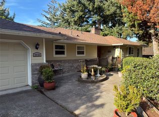 19121 2nd Ave SW, Seattle, WA 98166