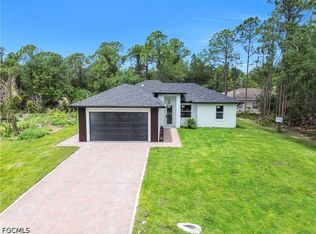 2005 Robert Ave, Alva, FL 33920