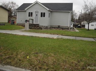 1117 7th St, International Falls, MN 56649