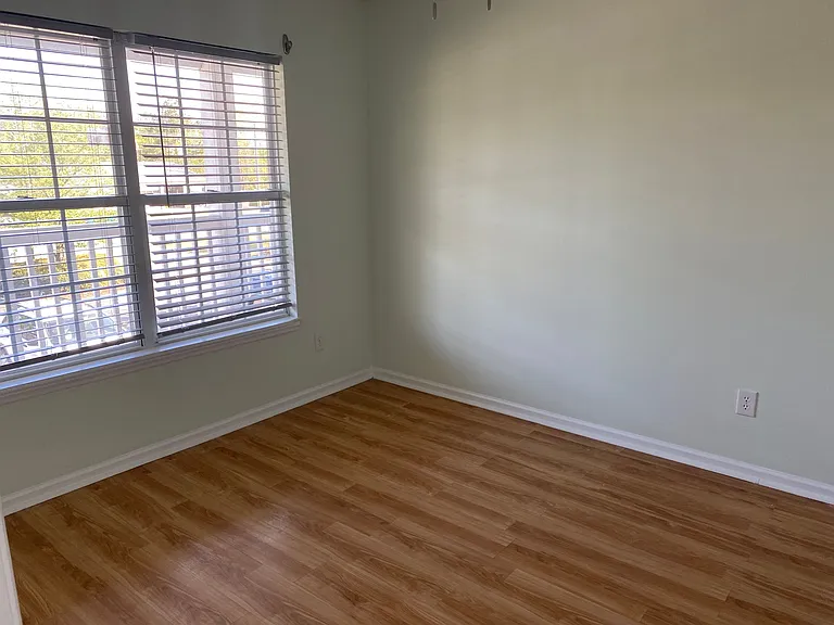 Ocean Highway Apartments — Photo 11