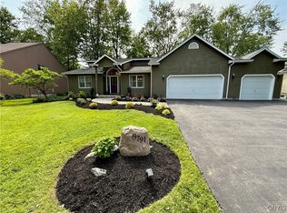 8791 Wedgefield Ln, Cicero, NY 13039