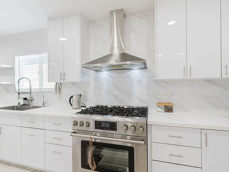 8963 McLennan Ave — Photo 22