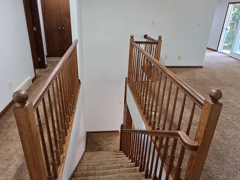 3992 Villa Dr — Photo 11
