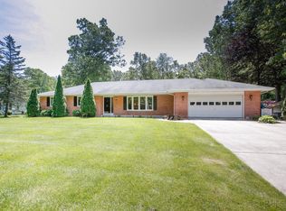 5299 Whippoorwill Dr, Kalamazoo, MI 49009