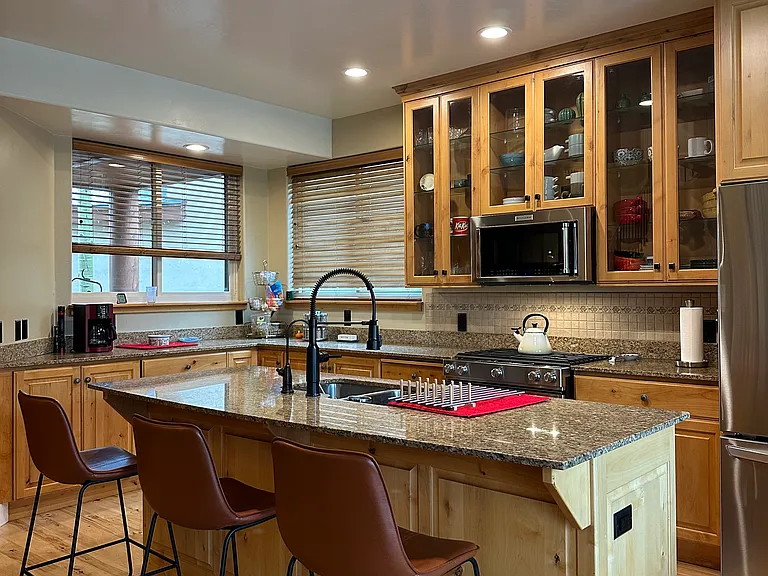 6668 Trout Creek Ct — Photo 11
