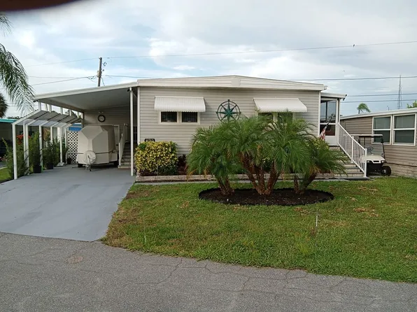 10743 1st Way N, Saint Petersburg, FL 33716