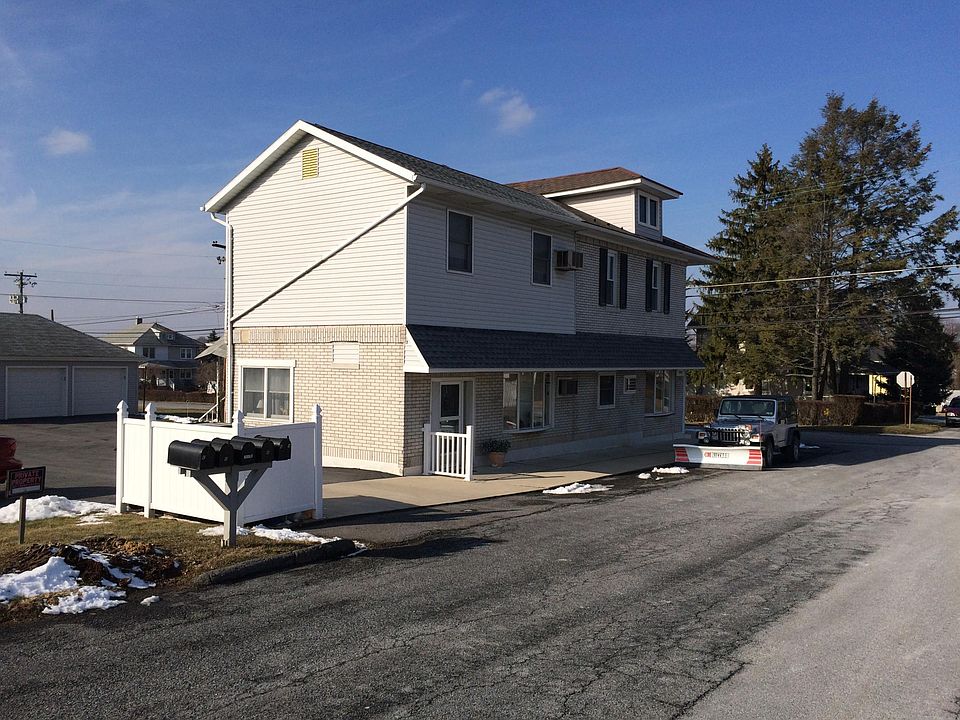 1st image of 3550 Linden St #Z