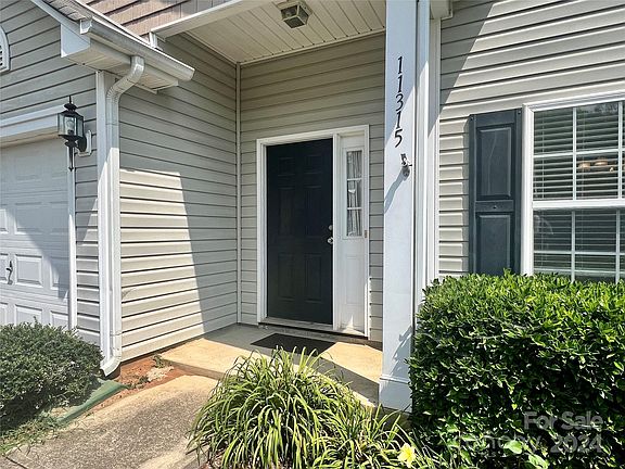 2nd image of 11315 Breezehill Ln
