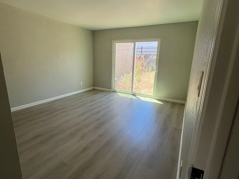 8609 Acapulco Way — Photo 16