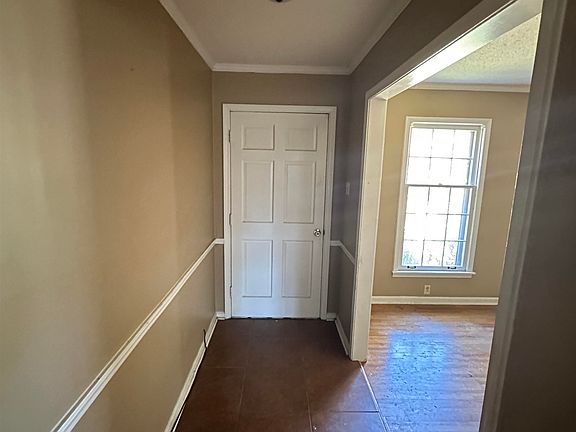 4th image of 2968 Eagle Dr