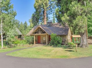 56483 McKenzie Hwy, Blue River, OR 97413