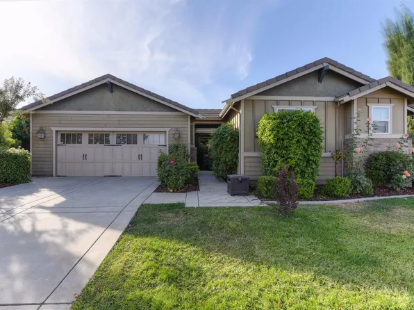 11879 Country Garden Dr, Rancho Cordova, CA 95742
