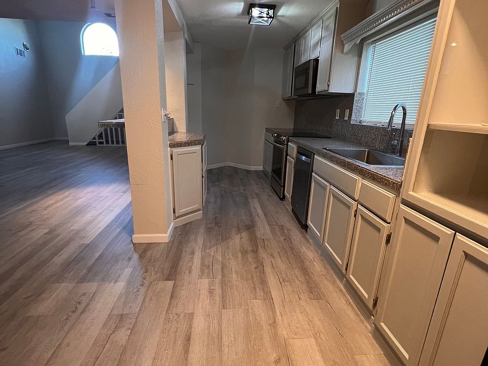 1st image of 1403 E Monte Vista Ave #2