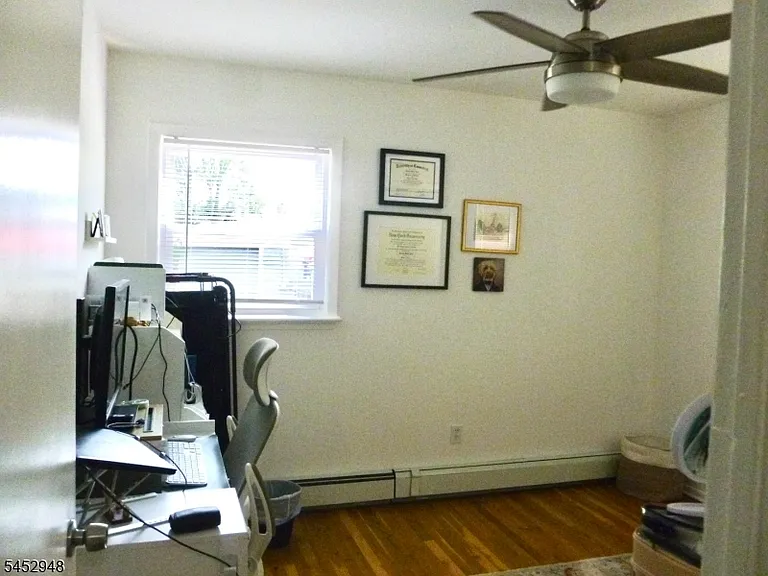 33 N Willow St #1 — Photo 10