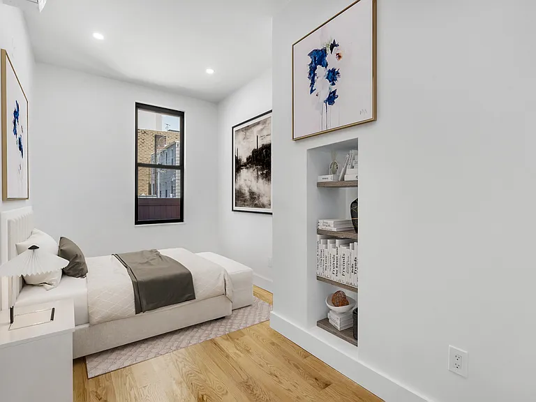237 Ainslie St #1 — Photo 6
