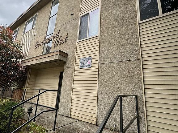 2nd image of 3301 NE 123rd St APT 103