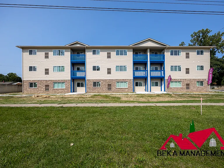 35410 Van Born Rd #206 — Photo 11