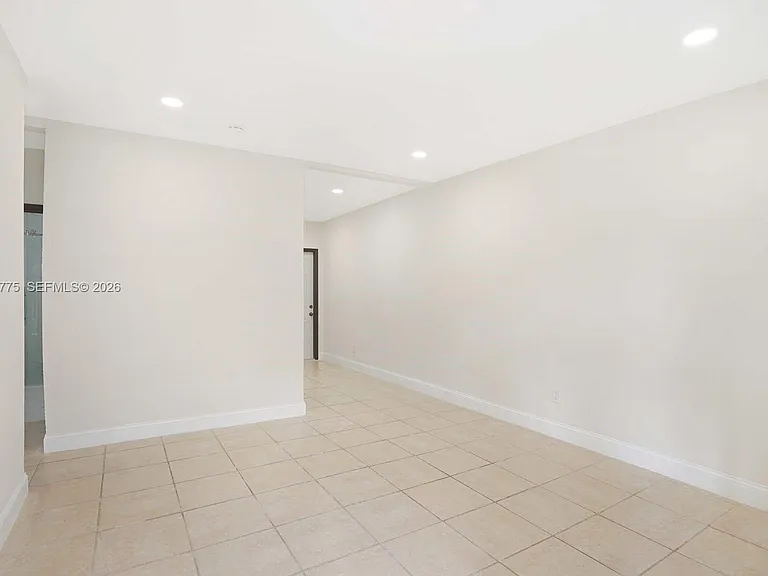 502 NW 7th Ct #1 — Photo 13