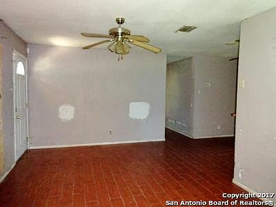 5th image of 5906 Kim Valley St