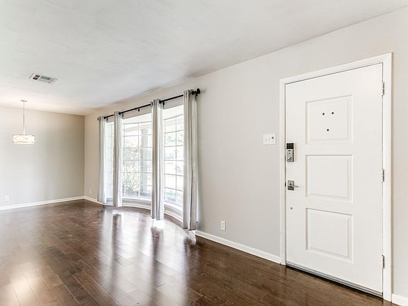 3rd image of 3220 Lancelot Dr