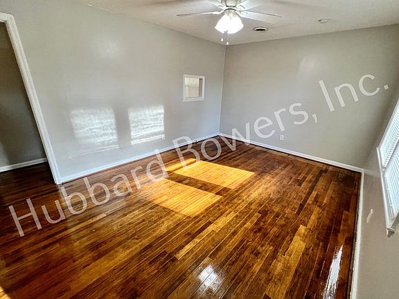 4th image of 3501 Baywater Dr