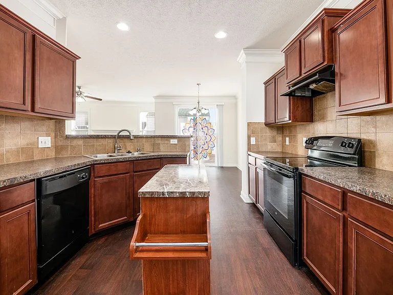 265 Linda Lee Ln — Photo 20