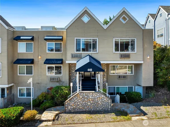 440 St Helens Avenue #202, Tacoma, WA 98402