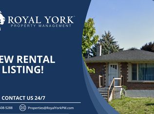 215 Sinclair Ave #2, Oshawa, ON L1J1W2