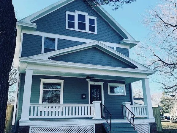 911 Alabama St, Lawrence, KS 66044