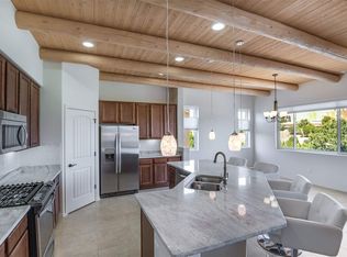 10 Via Optima, Santa Fe, NM 87507